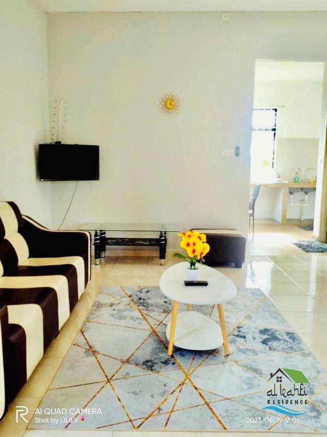 Qalya Homestay 2 @ Kota Bahru Luaran gambar